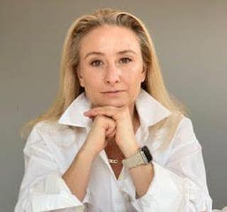 Cindy Reymond spots an opportunity in women’s football