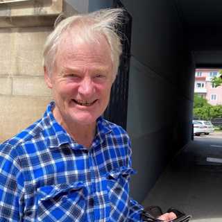 Han har kämpat för de för tidigt födda barnens första tid i mer än 30 år