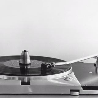 Sommar 60 år: Tage Danielsson i grammofonarkivet