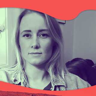 Caroline fick sin tafsare fälld: "Han hade handen mellan mina ben"