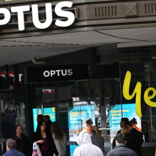 Dozens of Triple Zero calls impacted by Optus outage