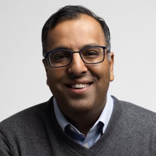 1088: Driving Growth with a Builder’s Mindset | Naeem Ishaq, CFO, Checkr