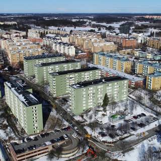 Buugag loogu deeqey dugsiyada xannaanada Sweden, Shirkadda NCC oo ka noqotay dhismihii masjidka Rinkeby iyo caafimaadka jimicsiga