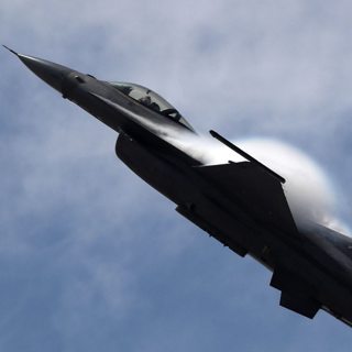 US launches new strikes on Iran