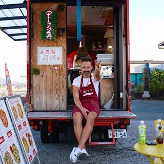 A French Pizzaiolo Is Running A Successful Food Truck In Japan