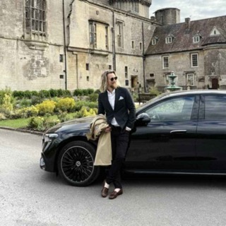 Ny E-klasse på carspotting i England og Range Rover-brannsalg i Bærum