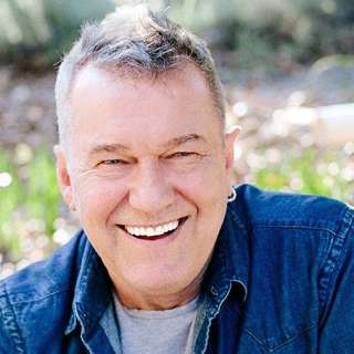 Barnsey responds to rumours about his house on the Sunshine Coast