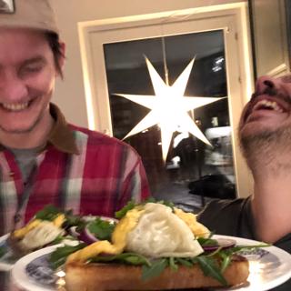 Macka 58: Dumplings med smält Old Amsterdam och rucola