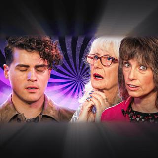 Getting hypnotized for experimental therapy method - I spent a day with PAST LIFE REGRESSIONISTS