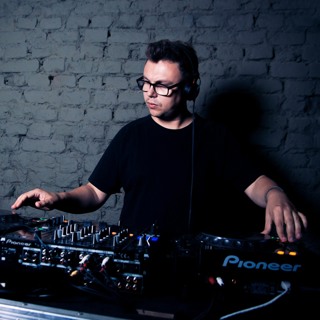 Vadim Indigo (DP-6)- live @ Dvor Pushka Voronezh (2019-08-24)