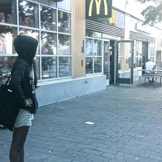 Special: De vill köpa sex av 14-åring