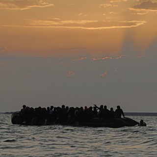 Will the UK-France migrant deal stop the boats?