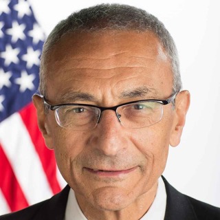 John Podesta om Inflation Reduction Act, klima, energi og internasjonalt samarbeid.