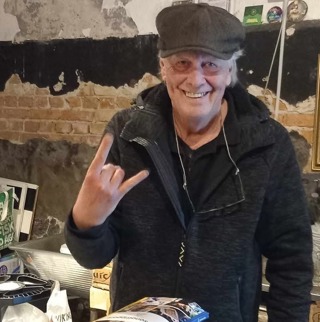 70. Tomas Nilsson - Artist & Bandbokare på Flatcap, Oxhallen