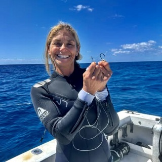 Sharks! Cristina Zenato, Professional Shark Diver