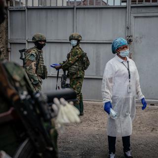 Ebola-Ausbruch - Droht weltweit Gefahr?