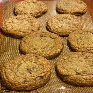 Distracted by Cookies!- Episode 601- The Knitmore Girls