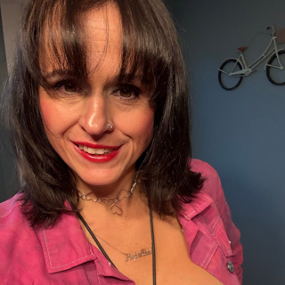 Suzy Wylde - 11/16/2025