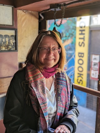 Janet Clyde and Vesuvio Café, Part 1 (S6E2)
