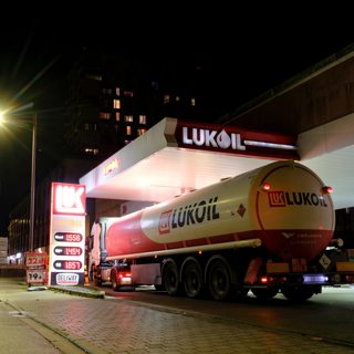 Форс-мажор «Лукойла»: санкции Трампа влияют на Россию?