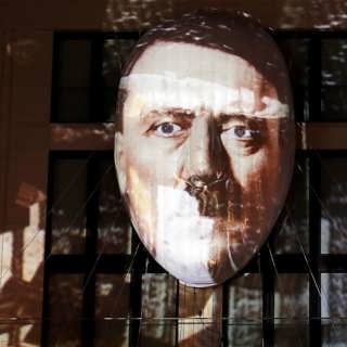 Ny bild av Hitler