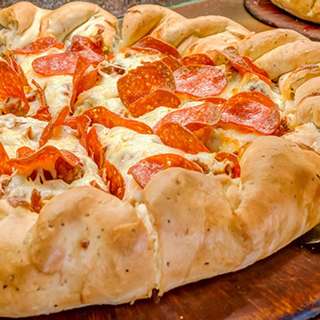 The Wild Cards Grab a Slice