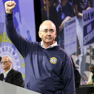 Oct. 10, 2026 | Weekend Drive: Shawn Fain goes for 2nd UAW term; gas guzzlers pile up on lots