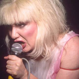 Glam och punk, trash och trans – så blev Jayne County världens första transsexuella rockstjärna