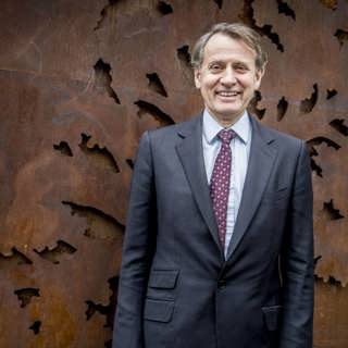 Vad har kunderna för glädje av bankens vinster, Anders Sundström?