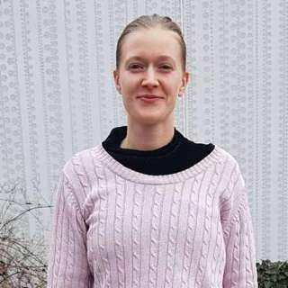 Kunder rasar mot leksaksbutikens försäljningsmetoder