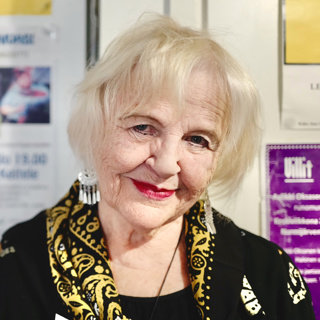 Aulikki Oksanen: ”Runo valitsee kirjoitusprosessissa, onko se laulullinen”