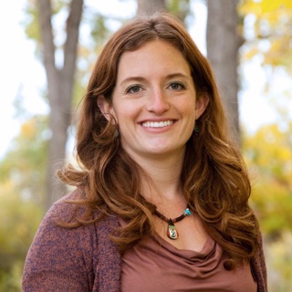 Lauren Stokes [S1E40]