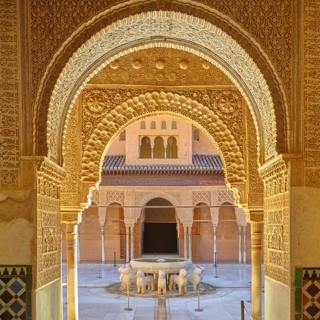 TLDR The Alhambra