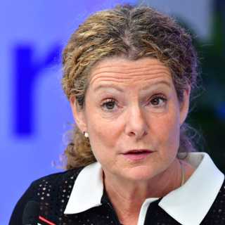 Pandemi, propaganda och OS i Peking, Cilla Benkö om SR:s oberoende i krig, murvlar i förhör i dansk spionthriller