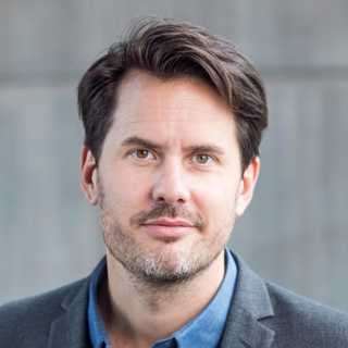 Finansexperter utnyttjas i reklam på DagensPS, hur ska SVT bemöta uttalanden i strid med demokratiparagrafen nu då? Kriget om poddlyssnarna