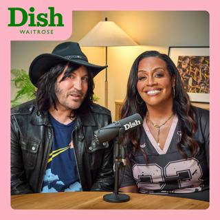 Alison Hammond and Noel Fielding dig into our tasty one-tin butter chicken & chickpea curry