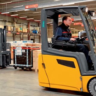 Giant Bombcast 534: Forklift Academy (Premium)