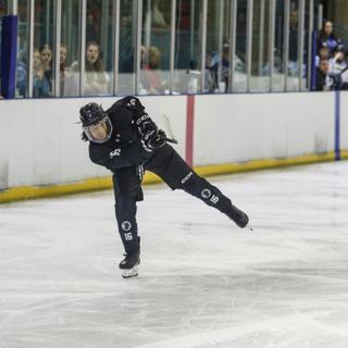 Yami on ice: Up the Greyhounds! (Not those ones)
