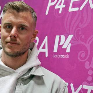 Fotbollsstjärnan Richard Magyar nära knäckas av spelet