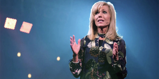 Episode 579: Beth Moore and Beautiful Eulogy