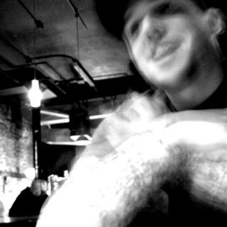 S3 Ep7: Raymond Mullin (Ray Rose) Venue Punisher - "Glitter is the venereal disease of decorating"