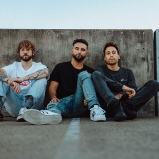 Pushing Forward With SHAUN DIVINEY From SHORT STACK