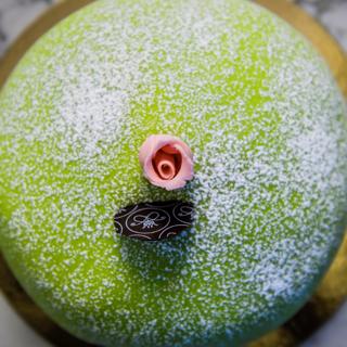 Är SVT och SR opartiska när det gäller GAL-TAN-skalan?, prisregn efter kritiserad journalistrankning och Västerbottenkommuner i radioskugga