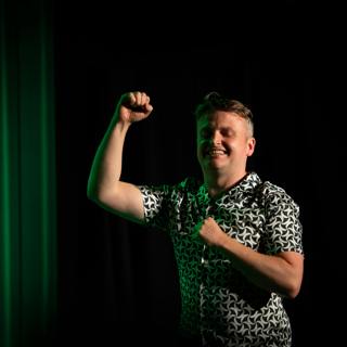 Talking Shite W/Peter McGann
