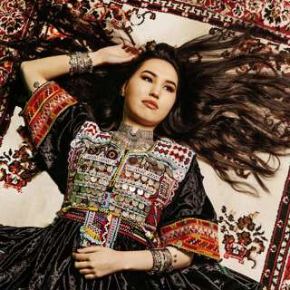 02/22: Zahra Karimyn mukaan globaalin vallan epätasapainoa helpottaisi moniäänisyys ja läpinäkyvyys