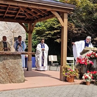 Blessing the New Altar and Understanding the Relics: Shrine of Our Lady of the Island