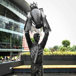 Wenger’s Arsenal Years: Specialist or Failure?