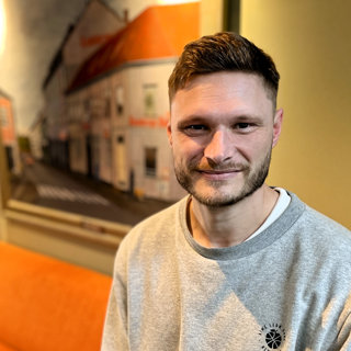Benjamin Stokke: Tro, Eik og kjærlighet