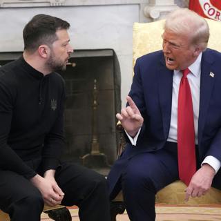 What Putin, Zelensky, and Trump Really Want (with Richard Haass & Julia Ioffe)