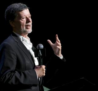 Can the American experiment survive? (with Ken Burns)